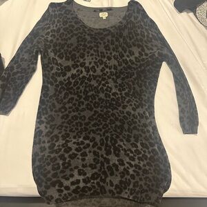 Aritzia leproad Print top